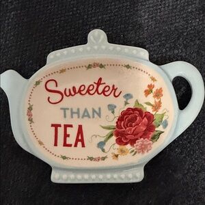 The Pioneer Woman Teapot-Shaped Plate in Soft Blue